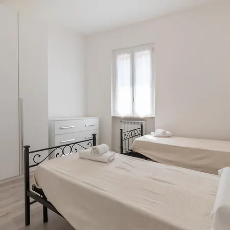 Ospedale Civile 6 E 8 - F&l Apartment Brescia