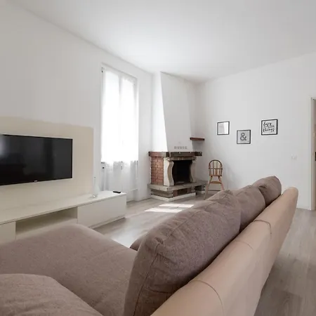 Apartment Ospedale Civile 6 E 8 - F&l
